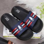 شبشب رجالي لون كحلي مخطط أبيض وأحمر