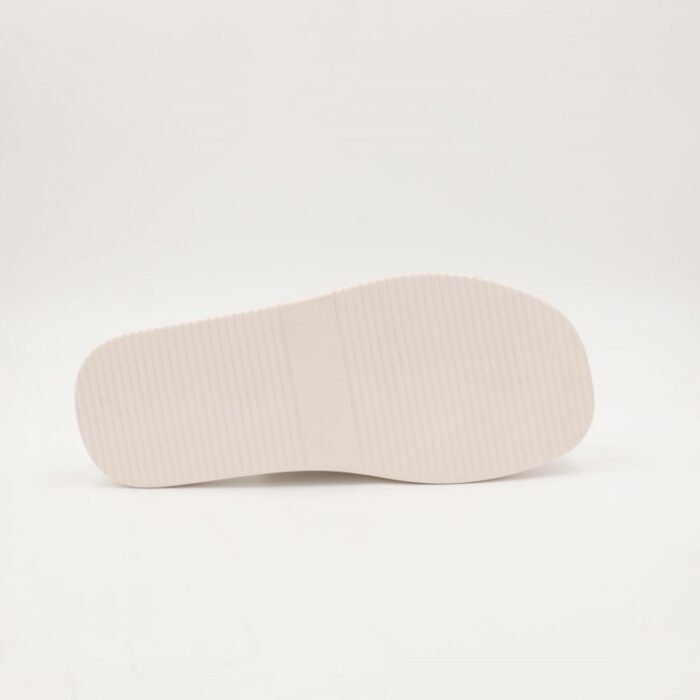 ⁦صندل للصبايا قماش لون ابيض⁩ - الصورة ⁦6⁩