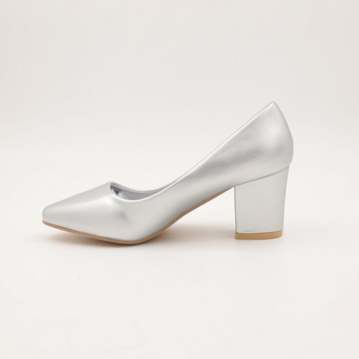 ⁦حذاء كعب عريض عالي للنساء لون فضي⁩ - الصورة ⁦2⁩