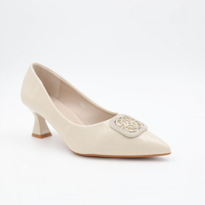 ⁦حذاء كعب رفيع عالي للنساء لون بيج⁩ - الصورة ⁦2⁩