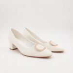 حذاء كعب عريض عالي للنساء لون ابيض