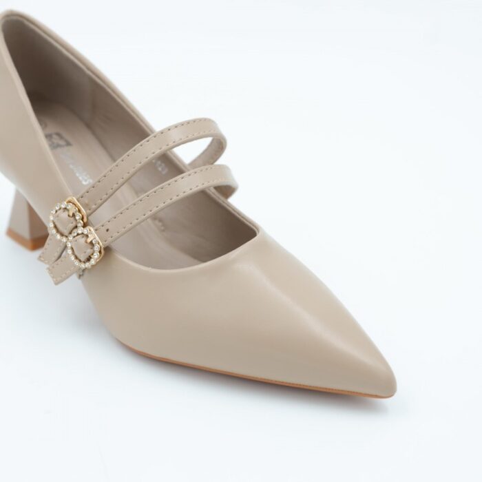 ⁦حذاء كعب رفيع متوسط للنساء مع حزام لون عسلي⁩ - الصورة ⁦2⁩