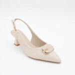 ⁦حذاء كعب متوسط رفيع ستاتي بتصميم مفتوح من الخلف لون بيج⁩ - الصورة ⁦2⁩