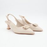 ⁦حذاء كعب متوسط رفيع ستاتي بتصميم مفتوح من الخلف لون بيج⁩ - الصورة ⁦3⁩