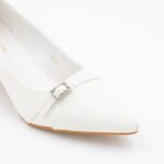 ⁦حذاء كعب عالي عريض لون ابيض⁩ - الصورة ⁦5⁩