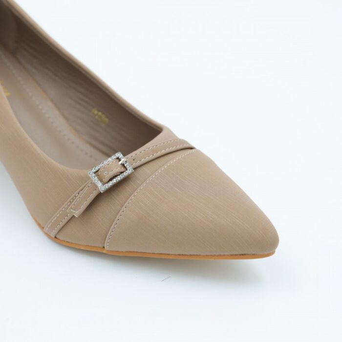 ⁦حذاء كعب عالي عريض لون بيج⁩ - الصورة ⁦2⁩