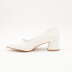 ⁦حذاء كعب عريض متوسط للنساء لون اوف وايت⁩ - الصورة ⁦2⁩