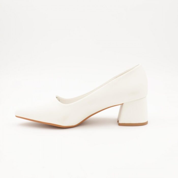 ⁦حذاء كعب عريض متوسط للنساء لون اوف وايت⁩ - الصورة ⁦2⁩
