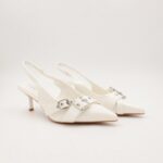 حذاء كعب متوسط رفيع نسائي بتصميم كلاسيكي مفتوح من الخلف لون ابيض