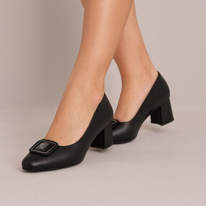 ⁦حذاء كعب متوسط نسائي بتصميم كلاسيكي لون اسود⁩ - الصورة ⁦10⁩