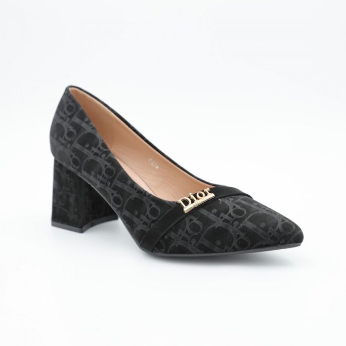 ⁦حذاء كعب نسائي أنيق بتصميم كلاسيكي بنقشة لون اسود⁩ - الصورة ⁦2⁩