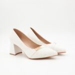 ⁦حذاء كعب نسائي أنيق بتصميم كلاسيكي بنقشةلون ابيض⁩ - الصورة ⁦4⁩