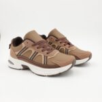 حذاء سبورت مريح و انيق و عملي للصبايا لون بيج وبني