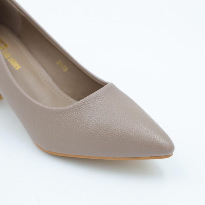 ⁦حذاء كعب عريض متوسط للنساء لون بيج⁩ - الصورة ⁦7⁩