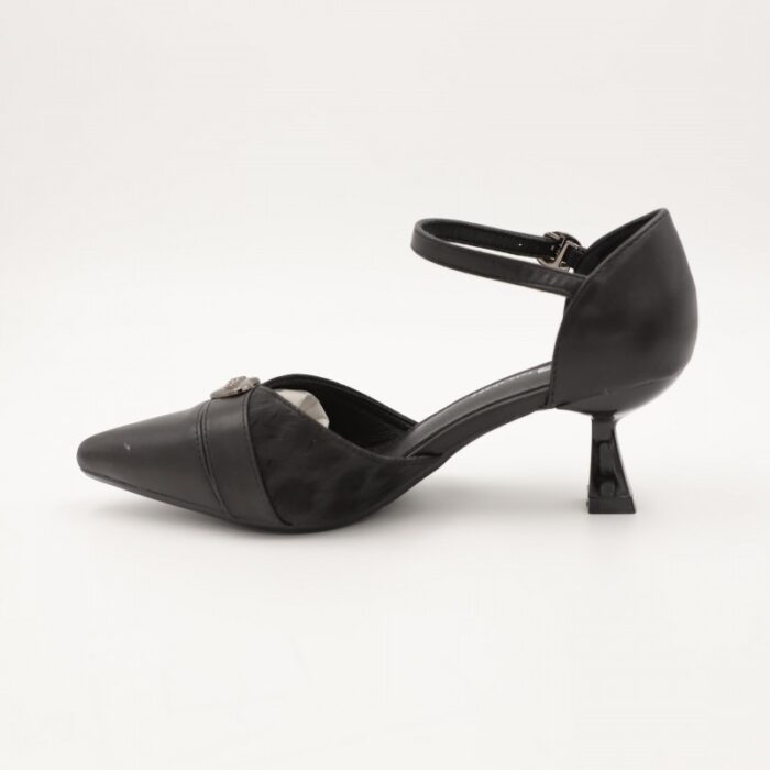 103383304_685eba689cde2 حذاء كعب متوسط بتصميم قلب مفتوح من الخلف للنساء لون أسود - الصورة 1