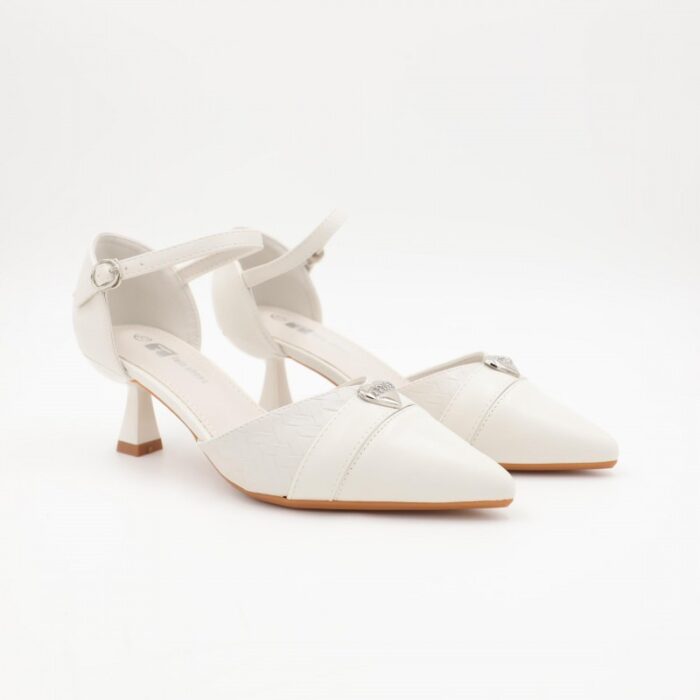 ⁦حذاء كعب متوسط بتصميم قلب مفتوح من الخلف للنساء لون ابيض⁩ - الصورة ⁦1⁩