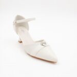 ⁦حذاء كعب متوسط بتصميم قلب مفتوح من الخلف للنساء لون ابيض⁩ - الصورة ⁦5⁩