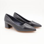 ⁦حذاء كعب ستاتي عريض متوسط لون كحلي⁩ - الصورة ⁦5⁩