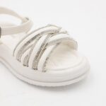 ⁦صندل بناتي لون ابيض مع سترس فضي⁩ - الصورة ⁦7⁩