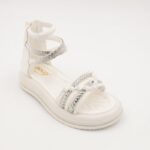 ⁦صندل بناتي لون ابيض مع احزمه لون فضي⁩ - الصورة ⁦7⁩