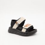 ⁦صندل اطفال ولادي مع لاصق لون اسود وبيج⁩ - الصورة ⁦2⁩