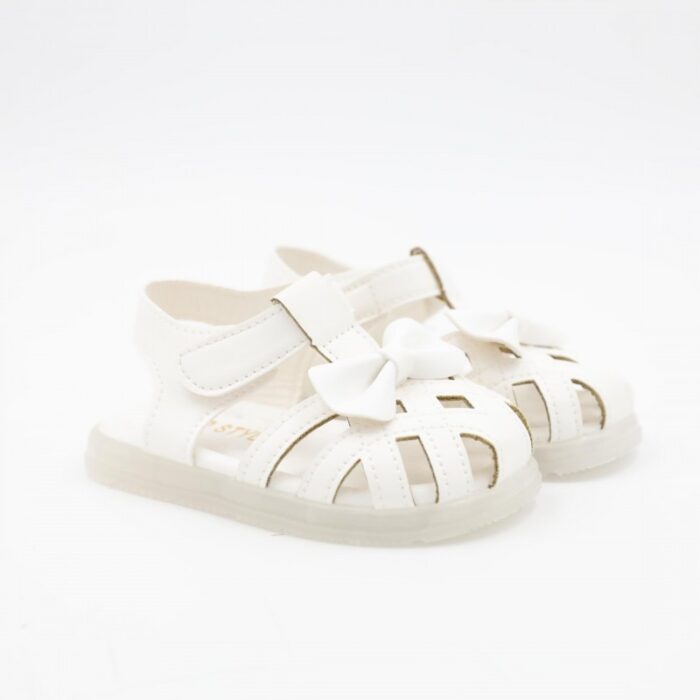 ⁦صندل اطفال بناتي بتصميم ببيونه لون ابيض⁩ - الصورة ⁦4⁩