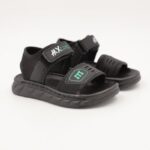 ⁦صندل اطفال ولادي مع لاصق لون اسود⁩ - الصورة ⁦3⁩