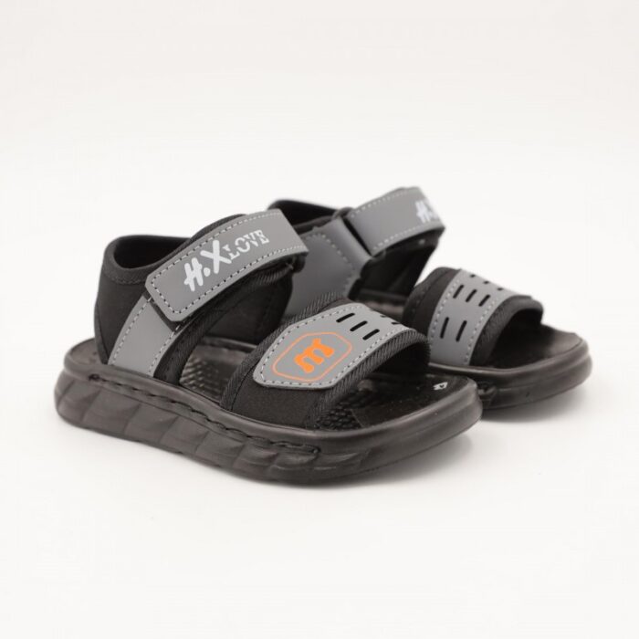 ⁦صندل اطفال ولادي مع لاصق لون اسود وسكني⁩ - الصورة ⁦3⁩