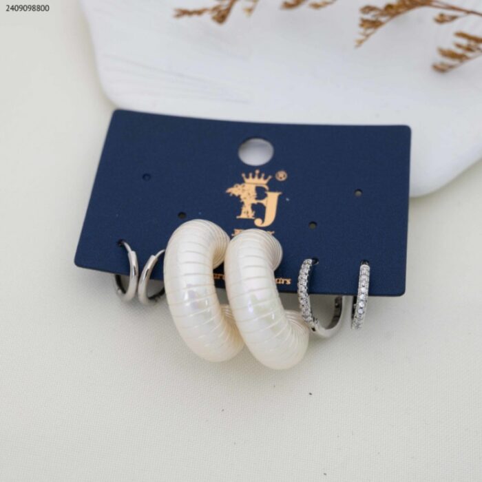 103383618_685ebdde1ae30 مجموعة أقراط حلقات دائرية وحلق لولو لون فضي - الصورة 1