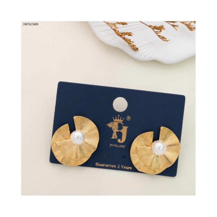 103383622_685ebde116f45 حلق صفائح ستيل لون ذهبي - الصورة 1