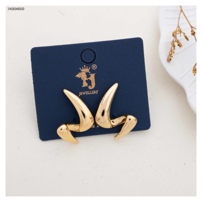 103383632_685ebdef22af6 حلق بشكل غير منتظم لون ذهبي - الصورة 1