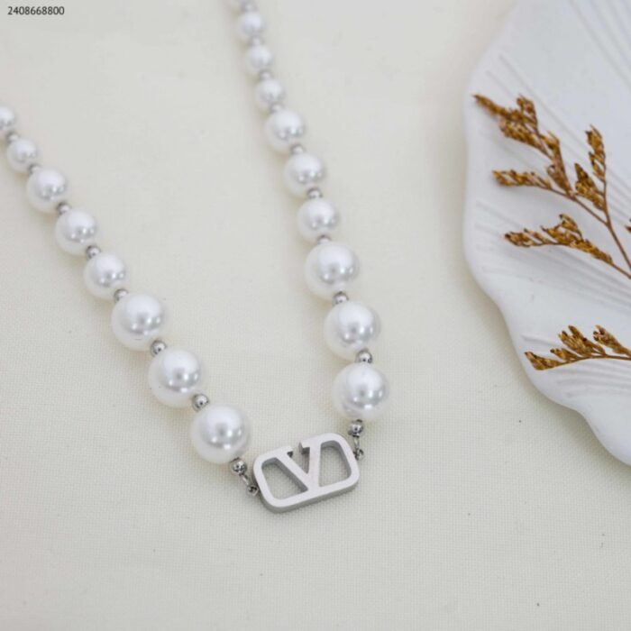 103383719_685ebe943d3aa سلسال مع لولو لون فضي - الصورة 1