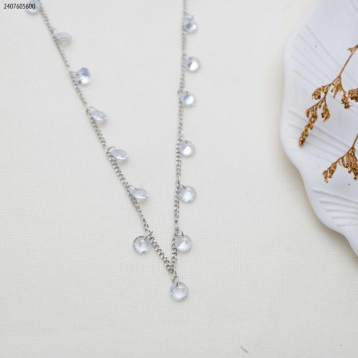 103383739_685ebeaf17e92 سلسال احجار زركون مشكل لون فضي - الصورة 1