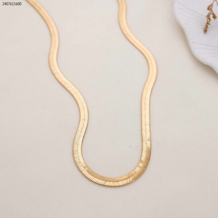 103383768_685ebed401272 سلسال جلد أفعى سادة لون ذهبي - الصورة 1