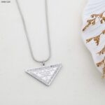 سلسال مثلث زركون لون فضي