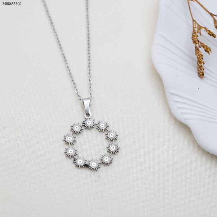 103383788_685ebef10b83c سلسال حلقة من النجوم زركون لون فضي - الصورة 1