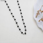 سلسال مع خرز لون أسود لون فضي