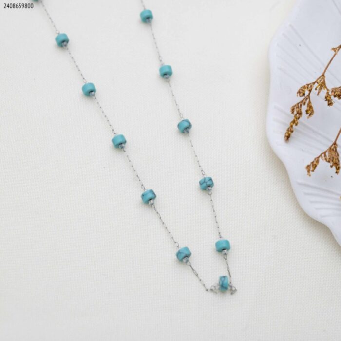 103383811_685ebf112cbb0 سلسال مع خرز أزرق لون فضي - الصورة 1