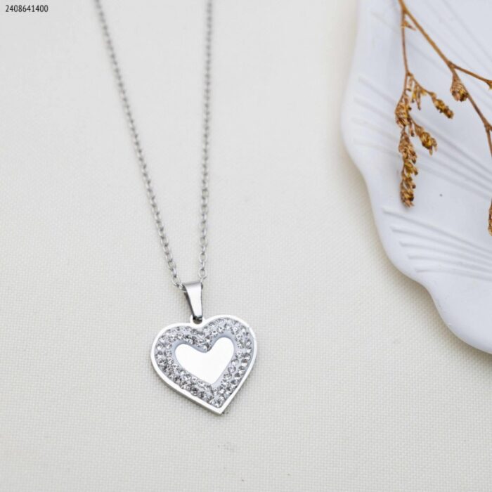 103383820_685ebf41adb6b سلسال قلب مع زركون لون فضي - الصورة 1