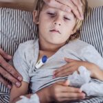 ⁦بكج جهاز رقمي لقياس معدل الأكسجين في الدم مع مقياس حرارة رقمي للأطفال والبالغين⁩ - الصورة ⁦3⁩