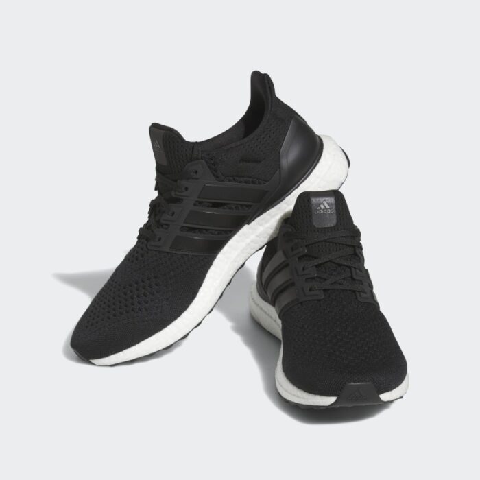 ⁦adidas Men's Ultraboost 1.0 Shoes-Black⁩ - الصورة ⁦6⁩