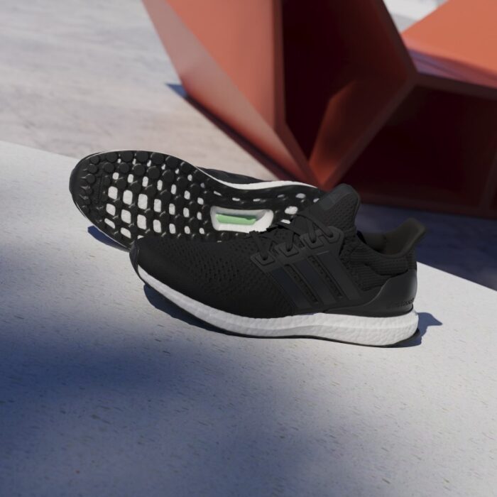 ⁦adidas Men's Ultraboost 1.0 Shoes-Black⁩ - الصورة ⁦17⁩