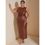 ⁦فستان طويل جلد للنساء لون بني⁩ - الصورة ⁦4⁩