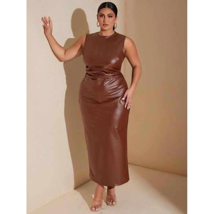 ⁦فستان طويل جلد للنساء لون بني⁩ - الصورة ⁦4⁩