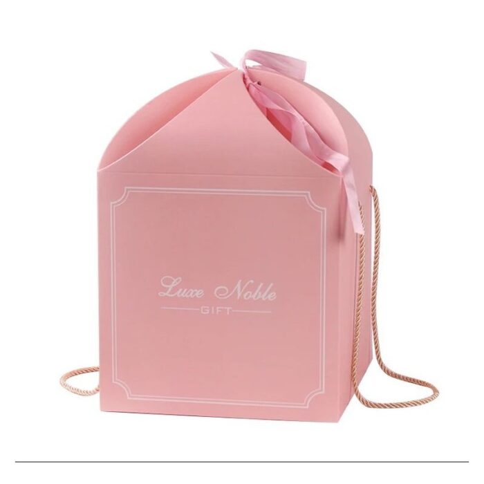 103384383_685ec4a0b7b37 صندوق كرتون للهدايا حجم 11×11×11سم لون زهري - الصورة 1