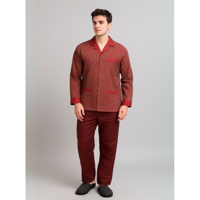 103384393_685ec4be70713 بجامة ستان بأكمام طويلة (قميص وبنطلون) للرجال لون خمري - الصورة 1