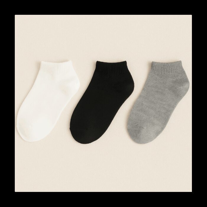 103384448_685ec5a686840 جوارب قطنية منlibras قصيرة للرجال (3 أزواج) بألوان مختلفة أسود أبيض سكني - الصورة 1