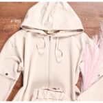 ⁦طقم صيفي للصبايا جاكيت وبنطلون لون بيج⁩ - الصورة ⁦2⁩