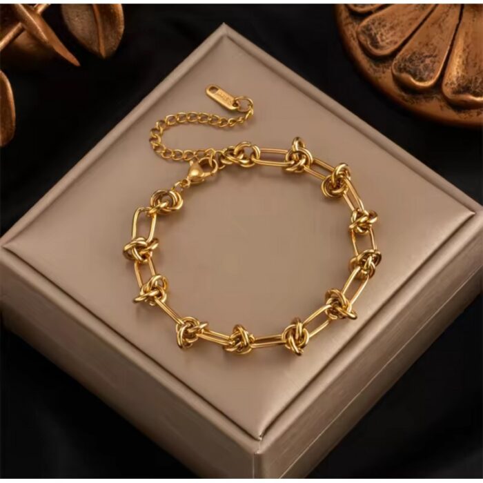 103384813_685ec918e76d5 سوارة تيفاني لون ذهبي - الصورة 1