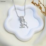 سلسال بتصميم I love Mama لون فضي